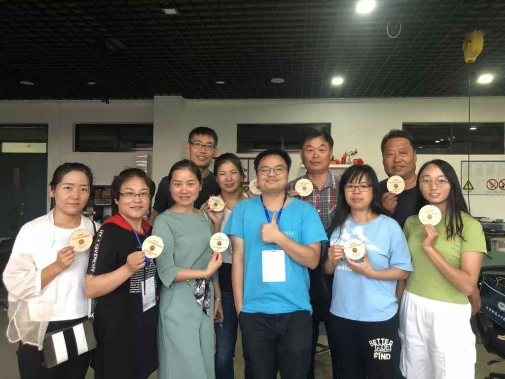 慶盛世華誕！雷宇在祖國各地開展激光創(chuàng)客師資培訓，促創(chuàng)客教育文化繁榮！